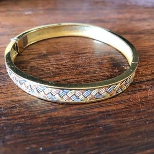 Gold bracelet